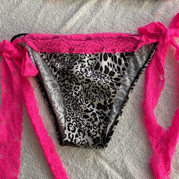 Custom made 💕 boutique bikini 💕 - Picture 2 of 8